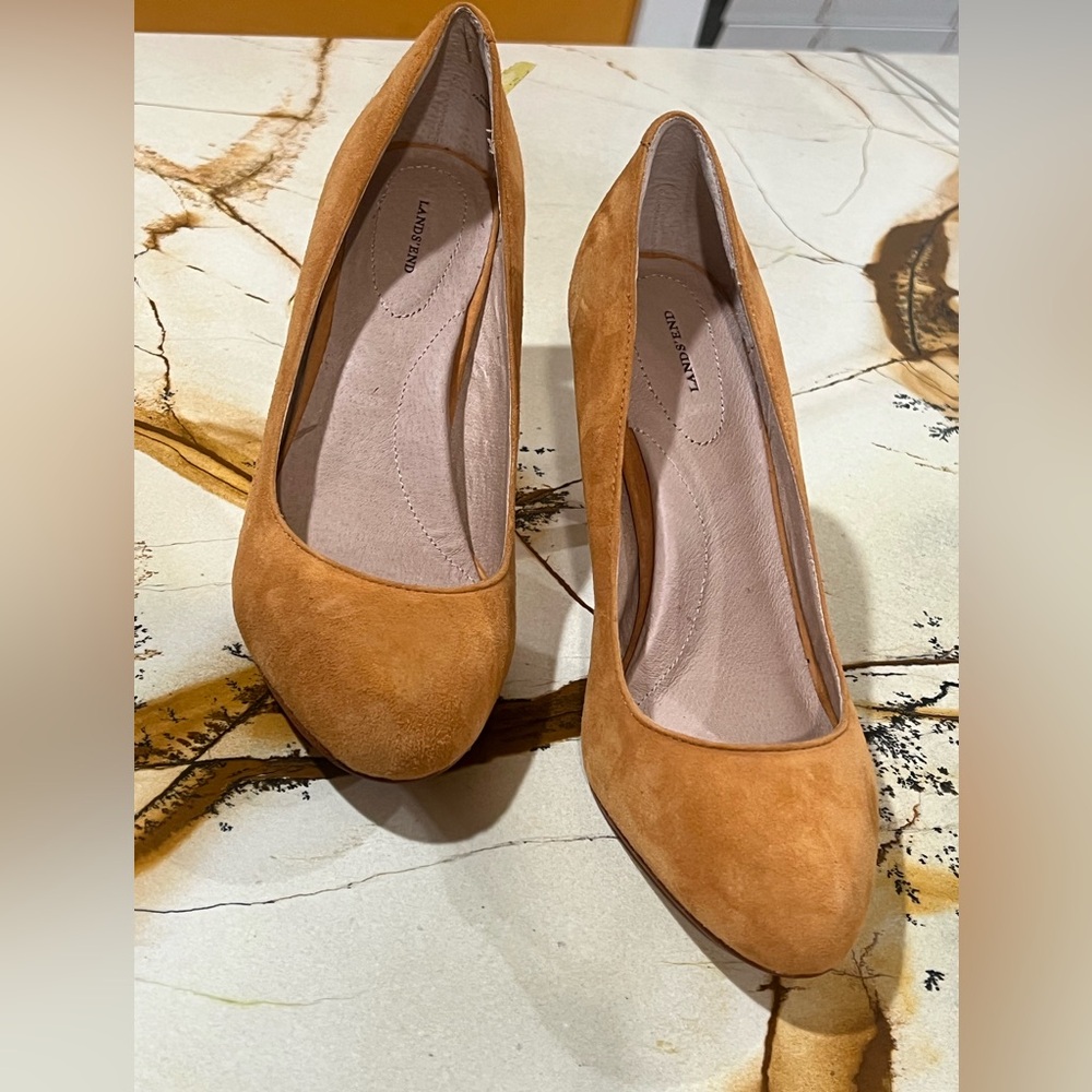 Lands end 4’ camel sweet potato colored pumps